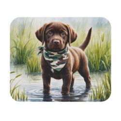 Tapis de souris 22x18 cm – Chiot Labrador Chocolat dans les Marais – Foulard Camouflage – Illustration Aquarelle