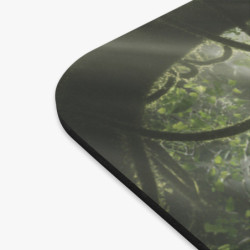 Tapis de souris 22x18 cm – Serpent Vert dans la Jungle Tropicale – Ambiance Sauvage & Lumière Mystique