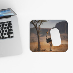 Tapis de souris 22x18 cm – Autruche dans la Savane – Ambiance Désert Africain & Lumière Dorée – Nature Sauvage
