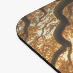 Tapis de souris 22x18 cm – Blaireau en Forêt d’Automne – Feuilles Dorées & Arbres Anciens