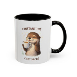 Mug L’Instant Thé C’est Sacré – Tasse Humour Thé Loutre Cadeau Amateur Thé Noir Bleu Rouge 325ml