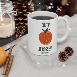 Mug Humour "Chut !! Je bosse !! (nan j'déconne)" - Tasse Amusante et Décontractée