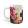 Mug Bébé Singe Mignon  Illustration avec Fleurs Roses et Sourire Attendrissant  Cadeau Amusant et Tendre