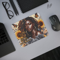 Tapis de souris Design afro féminin puissant 22x18 cm  Motivation et élégance au quotidien