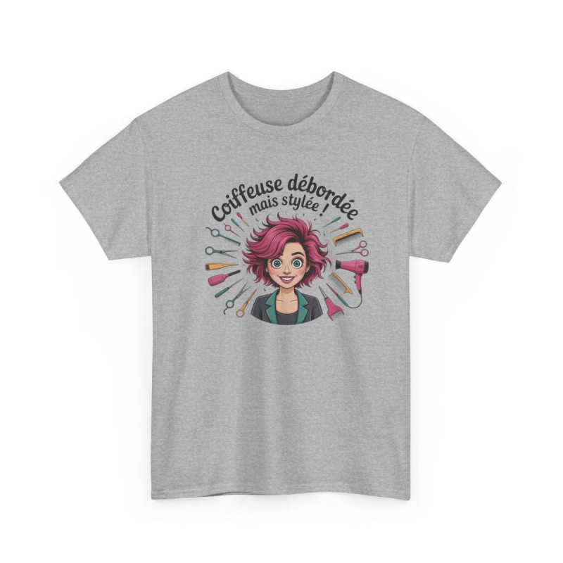 T-shirt Coiffeuse Débordée mais Stylée Tee Shirt Femme Métier Humoristique Blanc ou Gris  Illustration Colorée